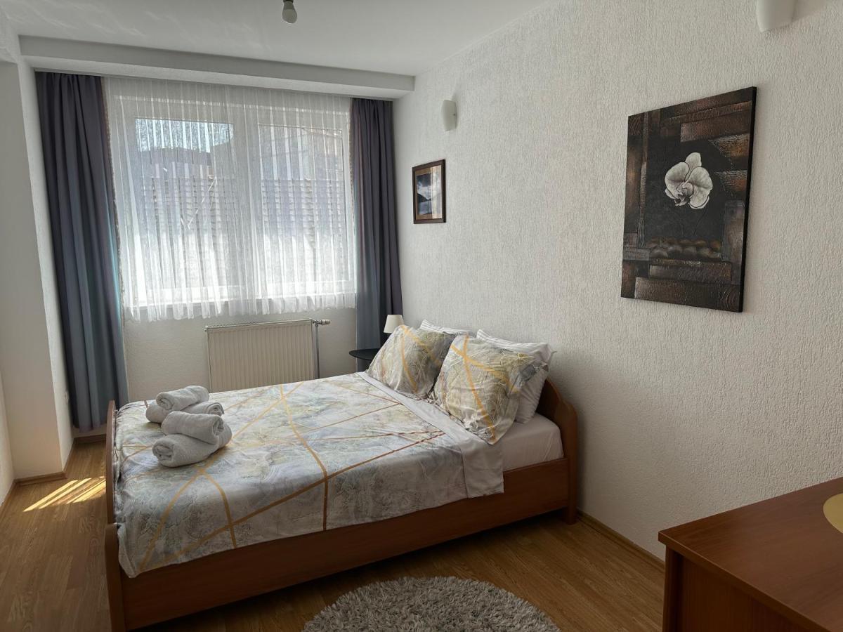 Spacious 3-Bedroom Condo Next To City Center Priştine Dış mekan fotoğraf