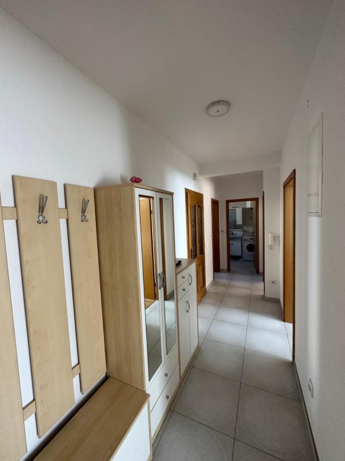 Spacious 3-Bedroom Condo Next To City Center Priştine Dış mekan fotoğraf